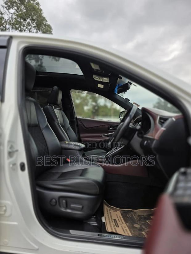 Toyota Harrier 2016 Off white