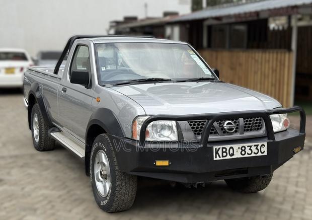 Nissan NP300 2.5 TDi Single Cab 2010