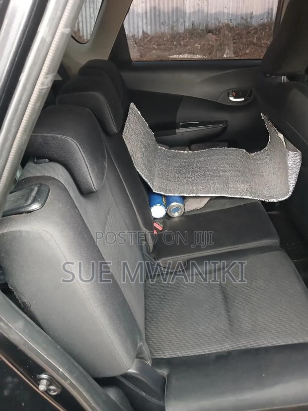 Toyota Ractis 2012 Black