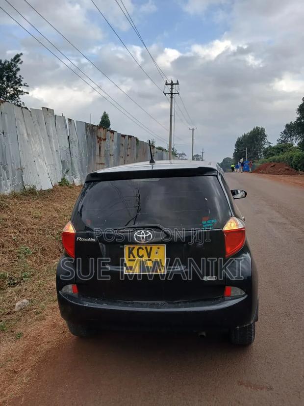 Toyota Ractis 2012 Black