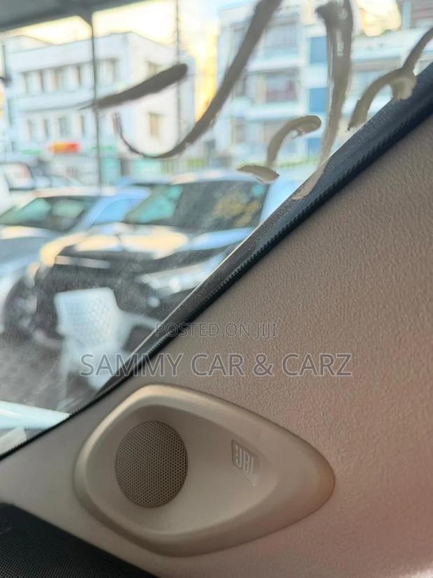 Toyota Land Cruiser 2023 White