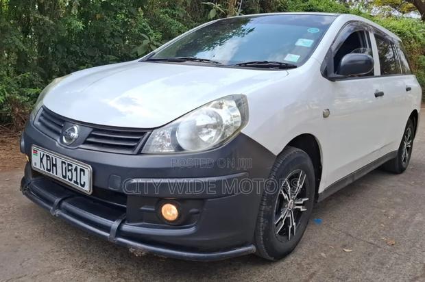 Nissan Advan 2014 White
