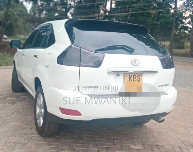 Toyota Harrier 2006 White