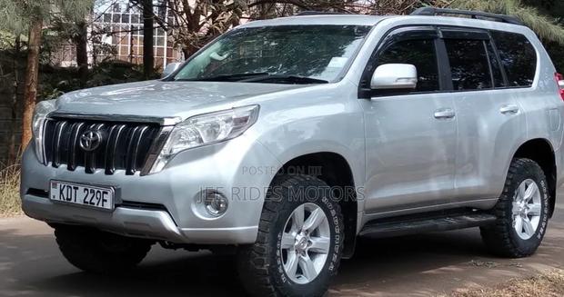 Toyota Land Cruiser Prado 2013