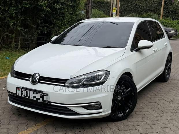 Volkswagen Golf TSI SE FWD 2018 White