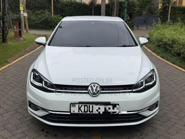 Volkswagen Golf TSI SE FWD 2018 White