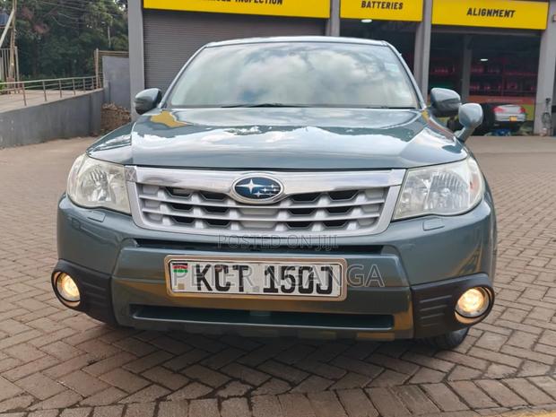 Subaru Forester 2012 Gray