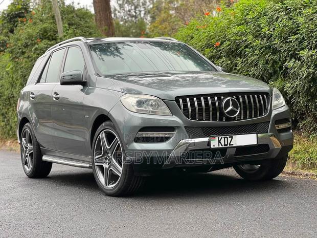 Mercedes-Benz M Class ML 350 4Matic 2012 Gray