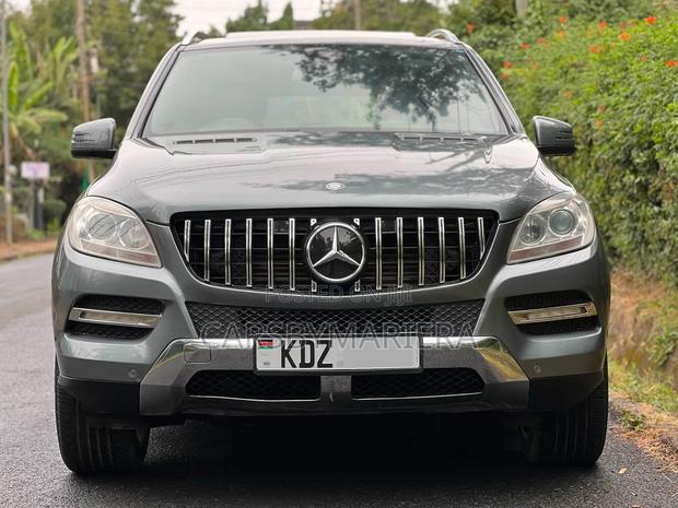 Mercedes-Benz M Class ML 350 4Matic 2012 Gray