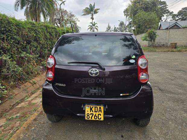 Toyota Passo 1.0 AWD 2013 Burgundy
