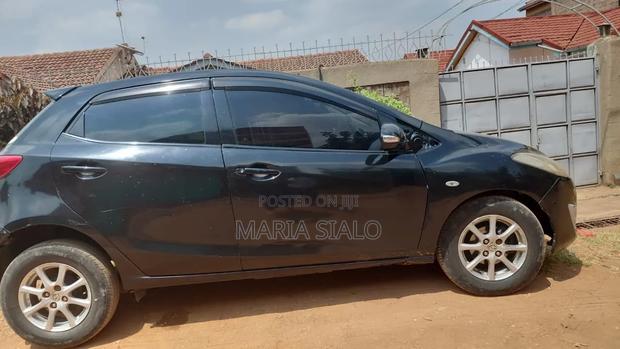 Mazda Demio 2011 Black