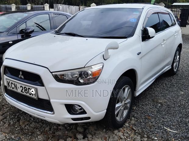Mitsubishi RVR 2010 White