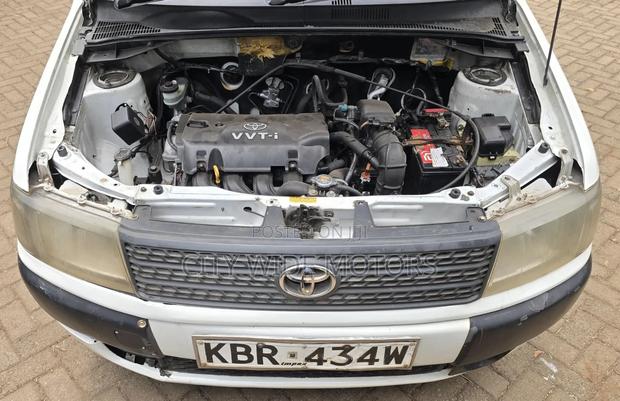 Toyota Probox 2006 White