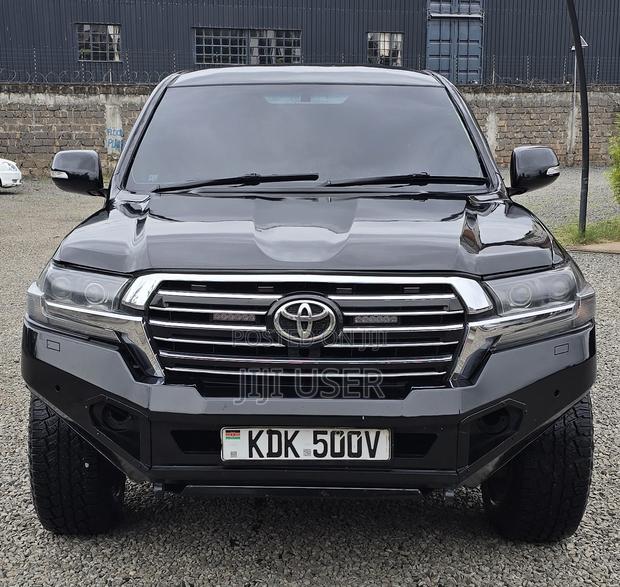 Toyota Land Cruiser 100 4.7 Executive 2008 Black