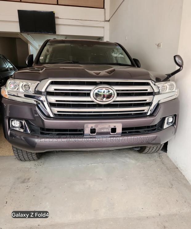 Toyota Land Cruiser 2019 Gray