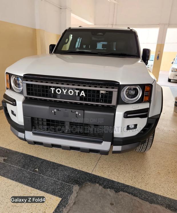 Toyota Land Cruiser Prado 2024 White
