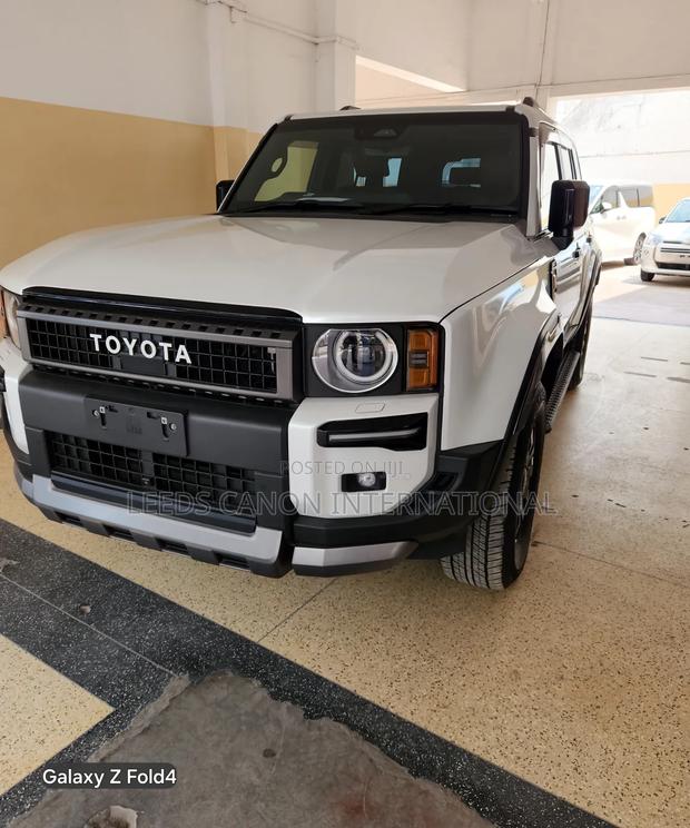 Toyota Land Cruiser Prado 2024 White