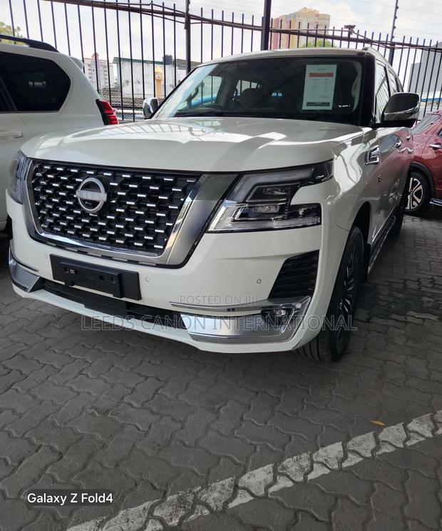 Nissan Patrol 2019 White