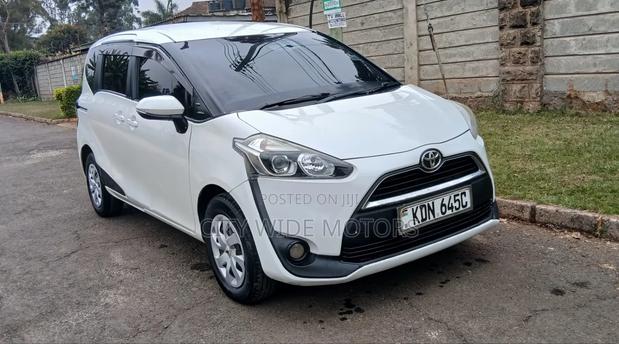 Toyota Sienta 2016 White