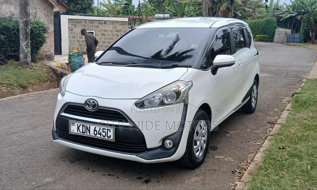 Toyota Sienta 2016 White