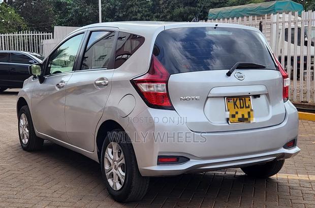 Nissan Note 2018 Silver