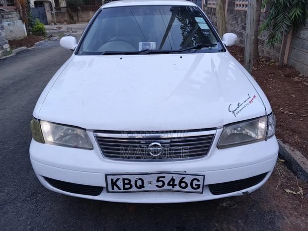 Nissan FB15 2004 White