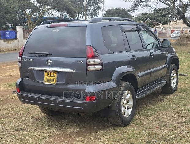 Toyota Land Cruiser Prado 2008 Gray