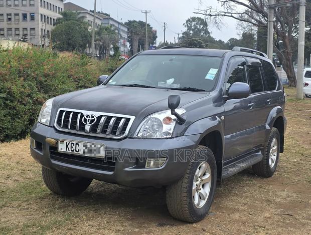 Toyota Land Cruiser Prado 2008 Gray