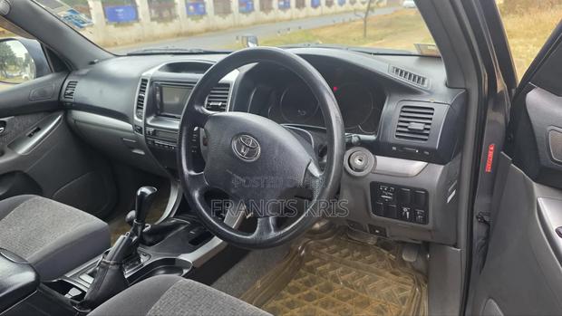 Toyota Land Cruiser Prado 2008 Gray