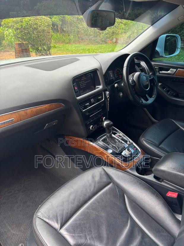 Audi Q5 2.0T Premium quattro 4dr SUV AWD (2.0L 4cyl Turbo 8A) 2014