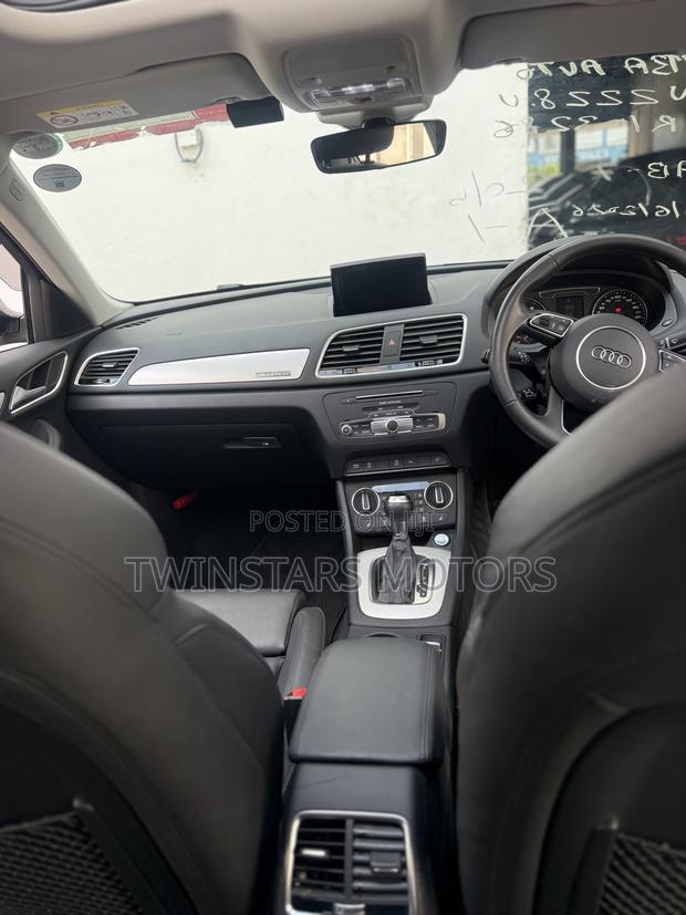 Audi Q3 2019 Black