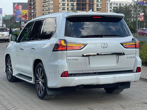 Lexus LX 2020 White