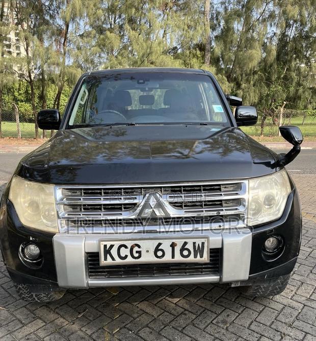 Mitsubishi Pajero 2009 Black