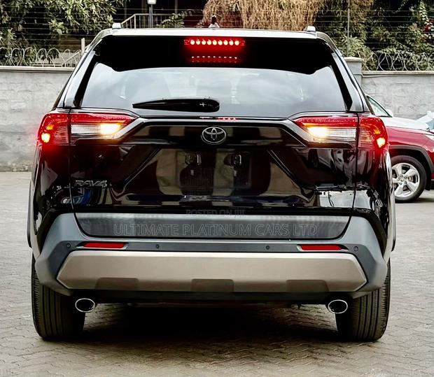 Toyota RAV4 XLE Premium AWD 2019 Black