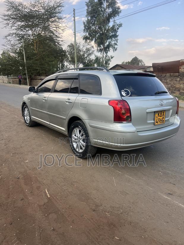 Toyota Avensis 2006 Silver