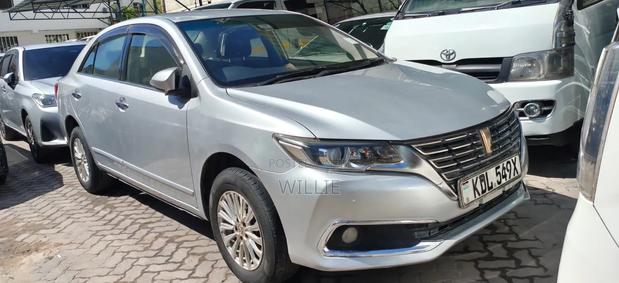 Toyota Premio 2016 Silver
