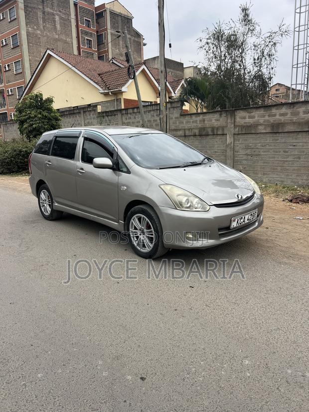 Toyota Wish 2009 Silver