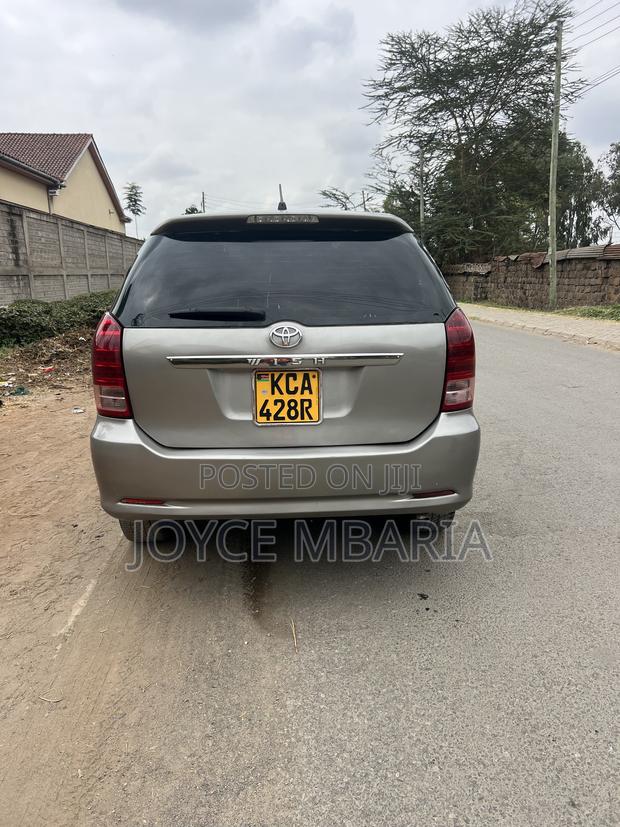Toyota Wish 2009 Silver