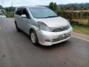 Toyota ISIS 2005 Silver for sale