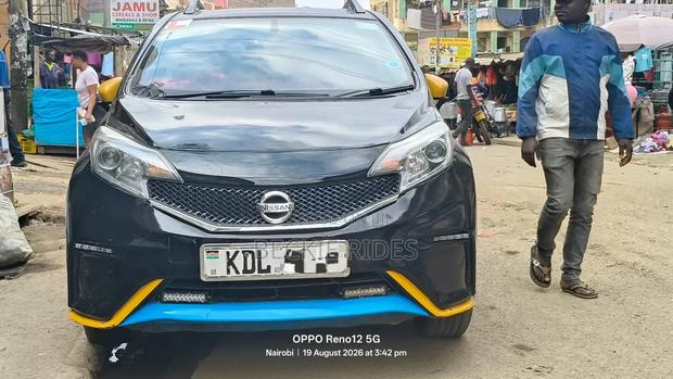 Nissan Note 2015 Black