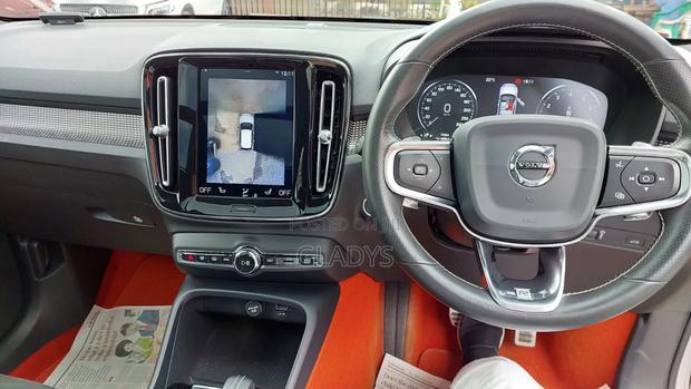 Volvo XC40 2019 Silver