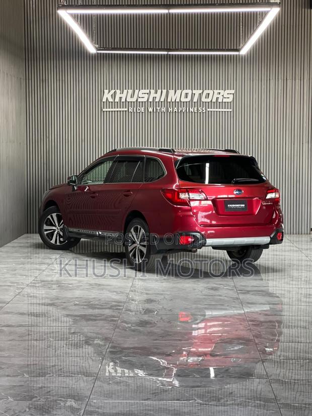 Subaru Outback 2018 Red