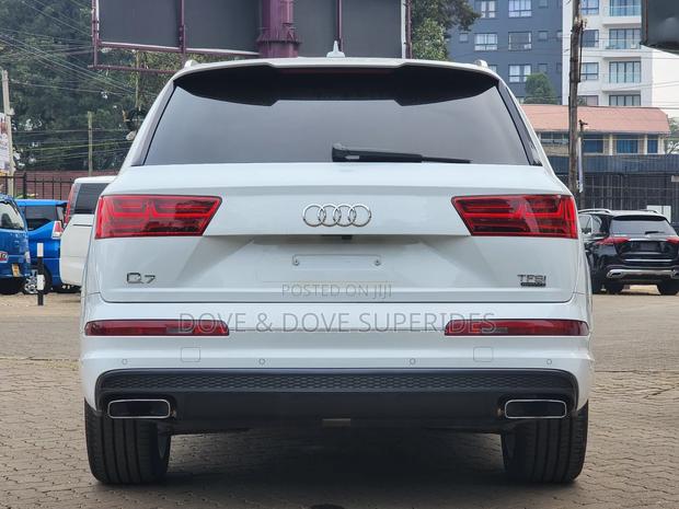 Audi Q7 45 SE Premium AWD quattro 2019 White
