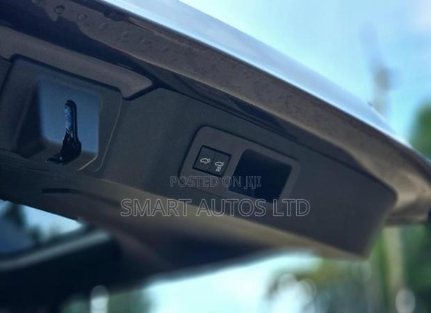 Toyota Land Cruiser LC300 2021 Gray