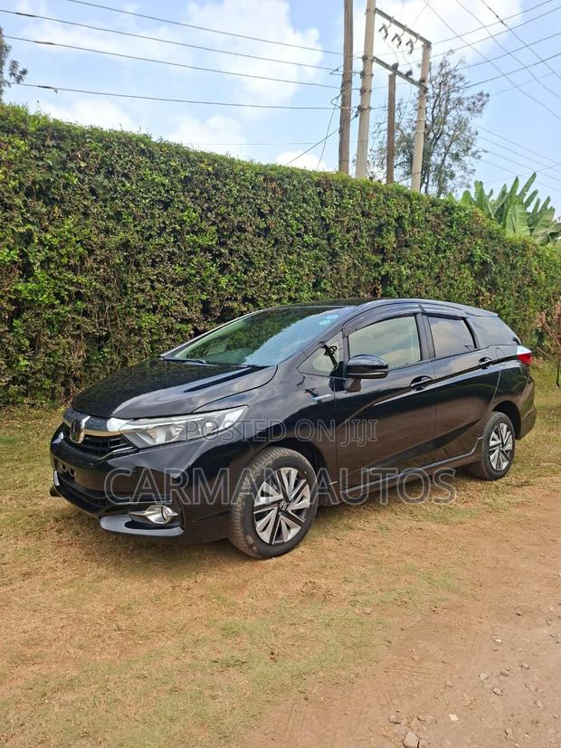 Honda Shuttle 1.5 Hybrid 4WD 2019 Black