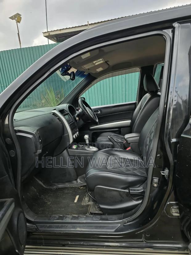Nissan X-Trail 2012 Black