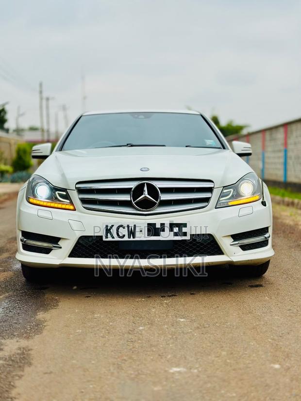 Mercedes-Benz C-Class C 200 (W204) 2012 White