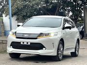 Toyota Harrier 2.5 Hybrid 4WD 2019 White for sale