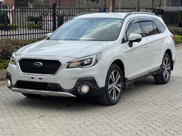 Subaru Outback 2019 White