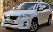 Toyota Vanguard 2008 Off white for sale